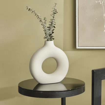 گلدان دکوری سفید لونی کاراجاهوم کد 7821